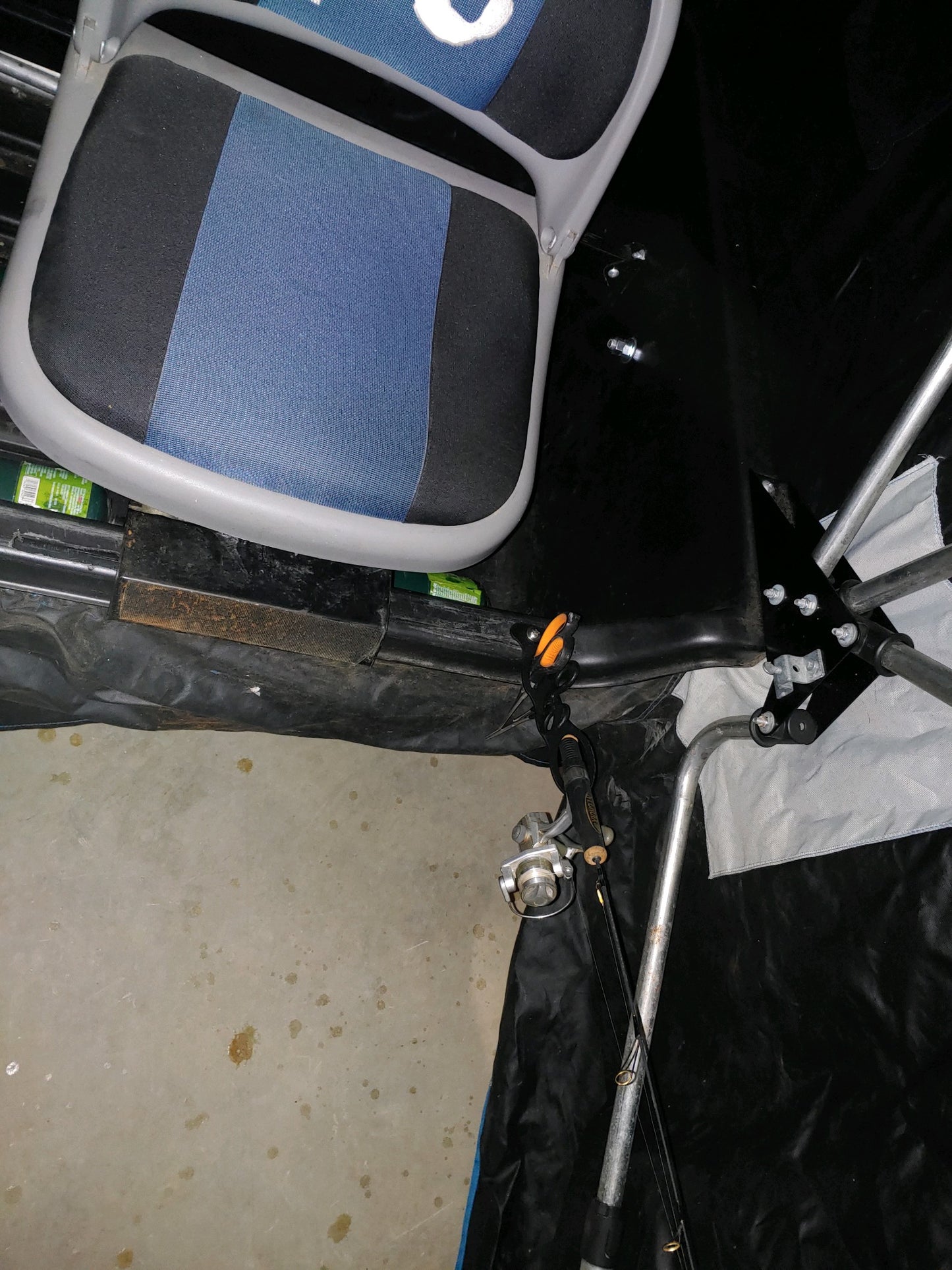 Swing Away Ice Rod Holder