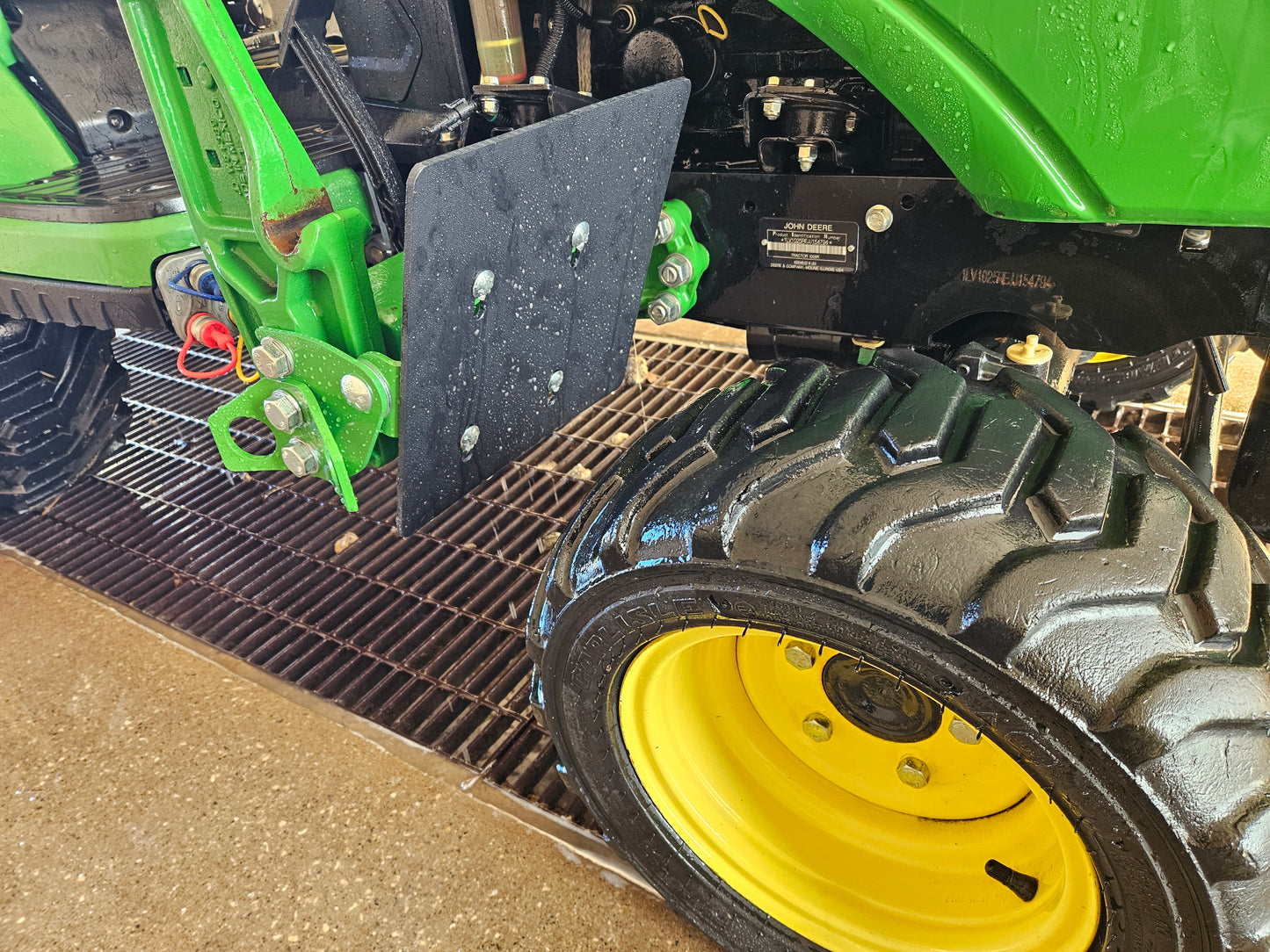 John Deere 1 Series Mud Flap Kit